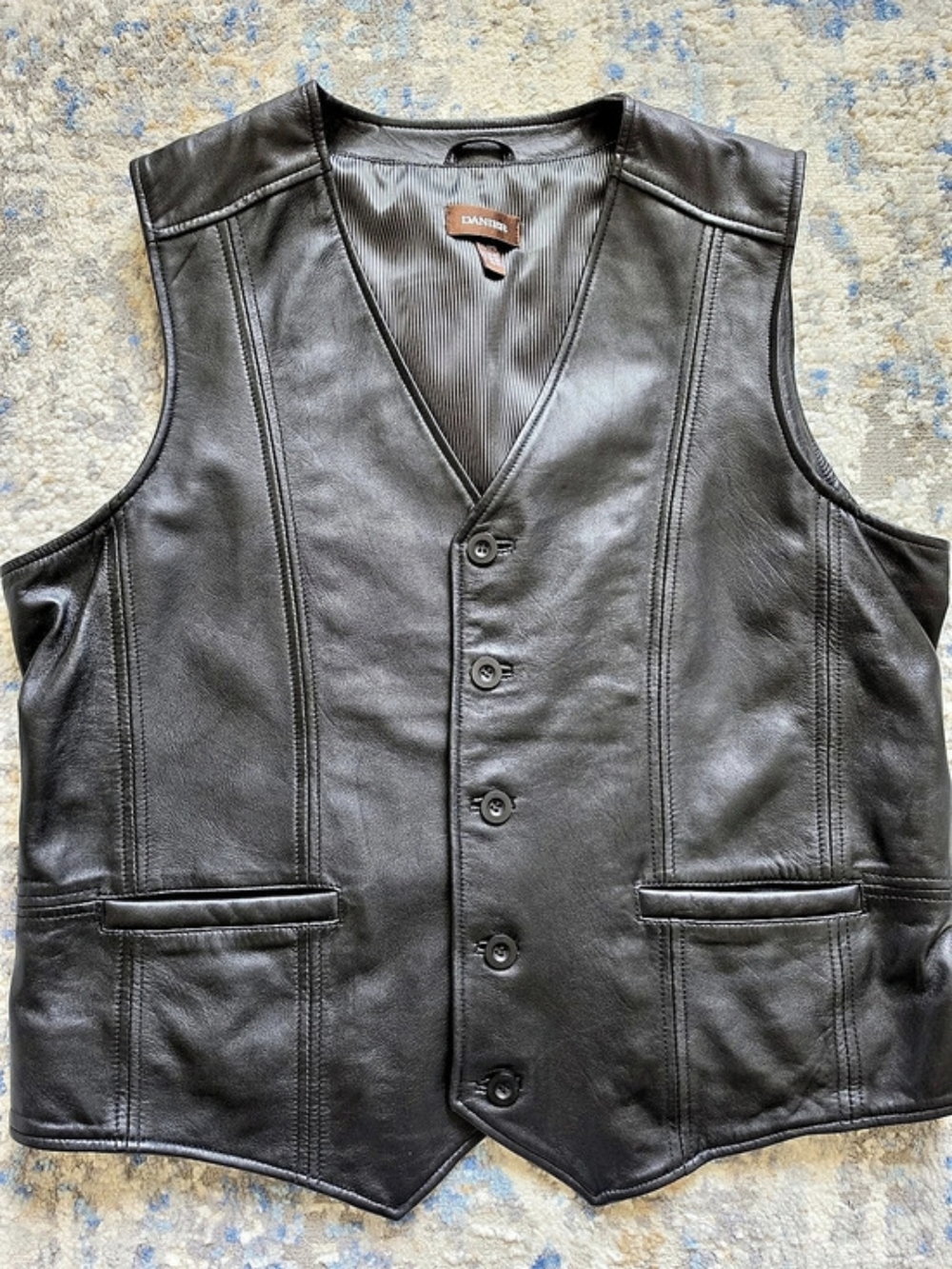 Danier Men's Black Leather Vest Size XXL